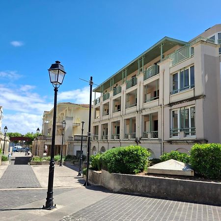Appartement Avec Piscine, Tennis & Balcon, Centre-Ville Chatelaillon-Plage, 6 Pers, 2 Ch - Fr-1-706-17 외부 사진