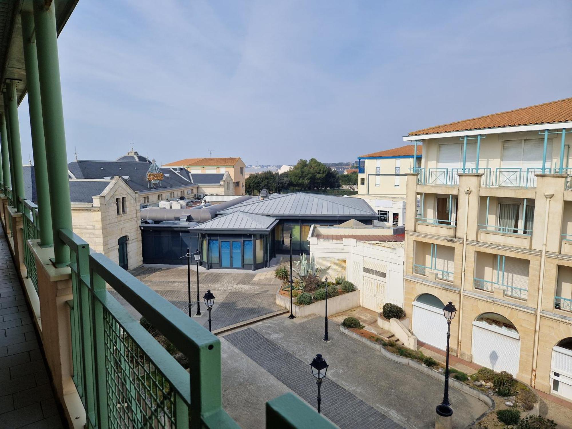 Appartement Avec Piscine, Tennis & Balcon, Centre-Ville Chatelaillon-Plage, 6 Pers, 2 Ch - Fr-1-706-17 외부 사진